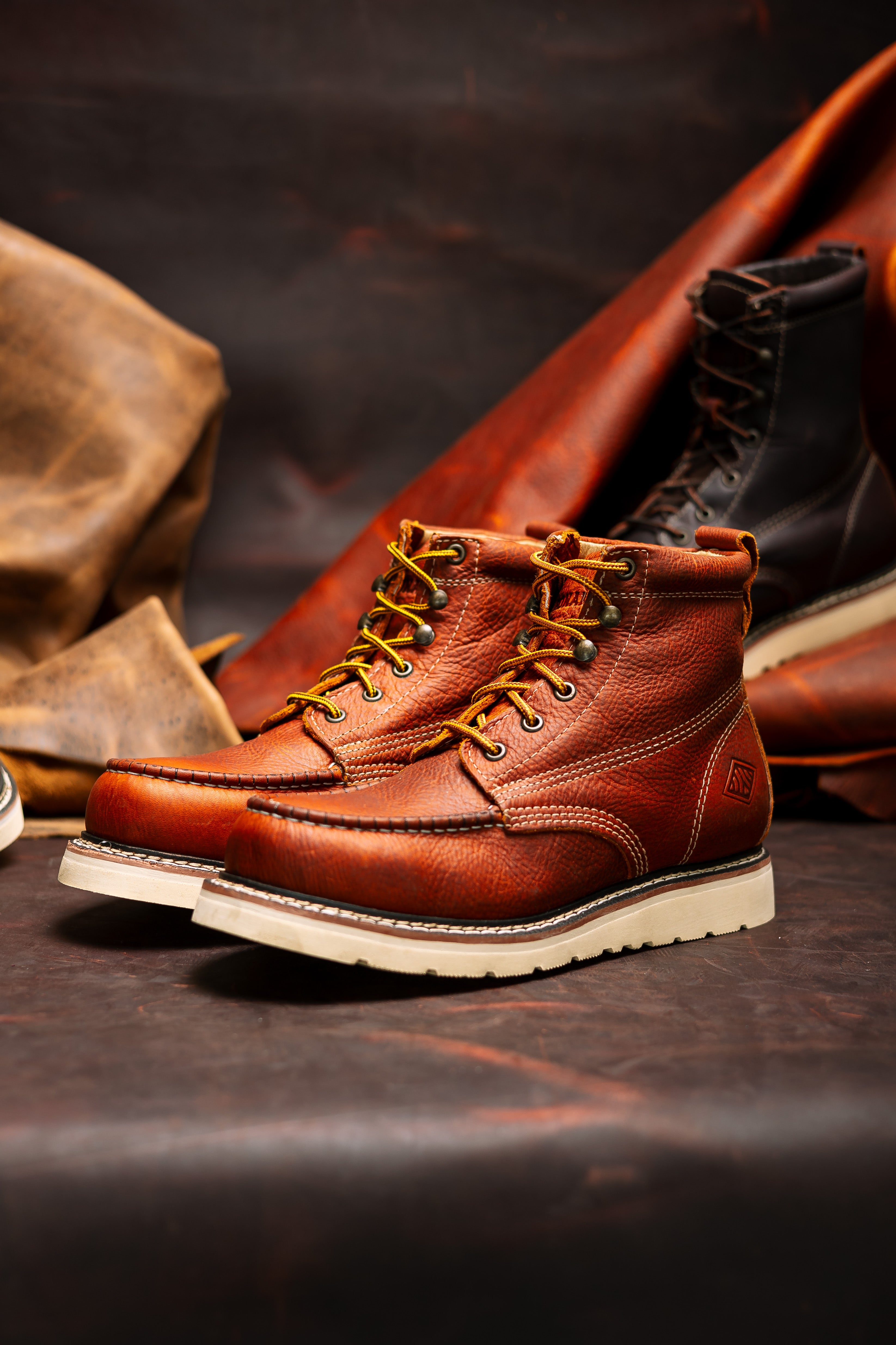靴 WORKER MOC Moc Toe Work Boot - Double Density Outsole 8